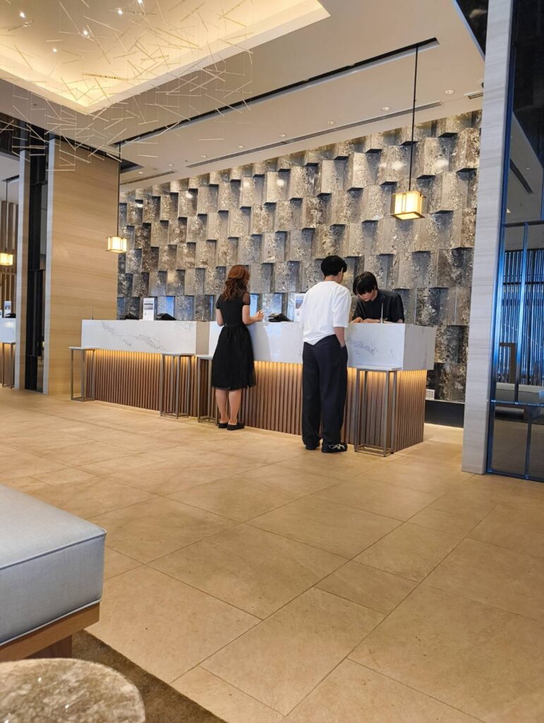 コートヤード・バイ・マリオット名古屋のロビー