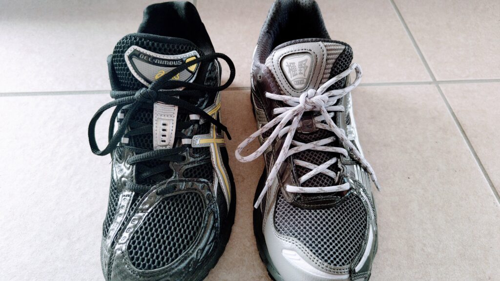 KithコラボのGel-kayano12.1とGel-nimbus10.1を並べた写真