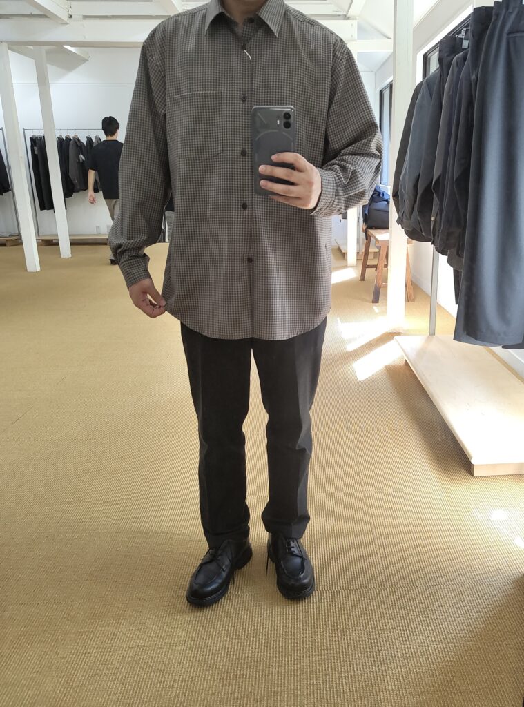 cornierのSuper160's WOOL/SILK CHECK SHIRTS着用写真
