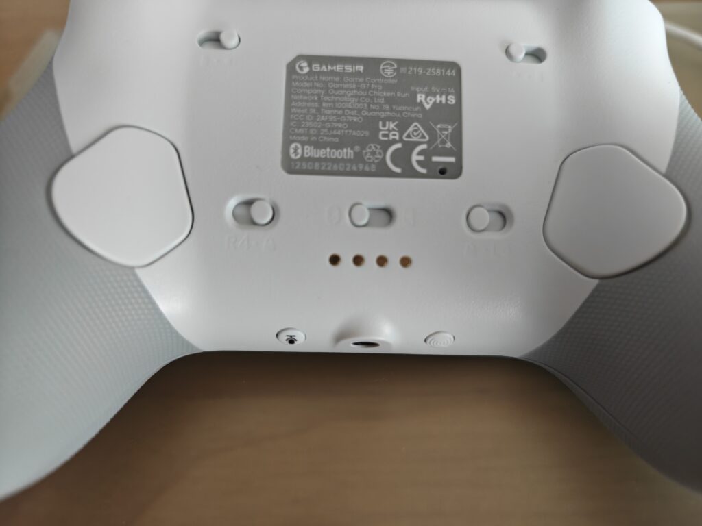 GameSir G7 Proの裏面ロック機構