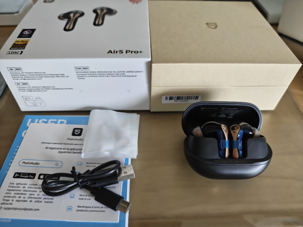 SOUNDPEATS Air5 Pro+の付属品
