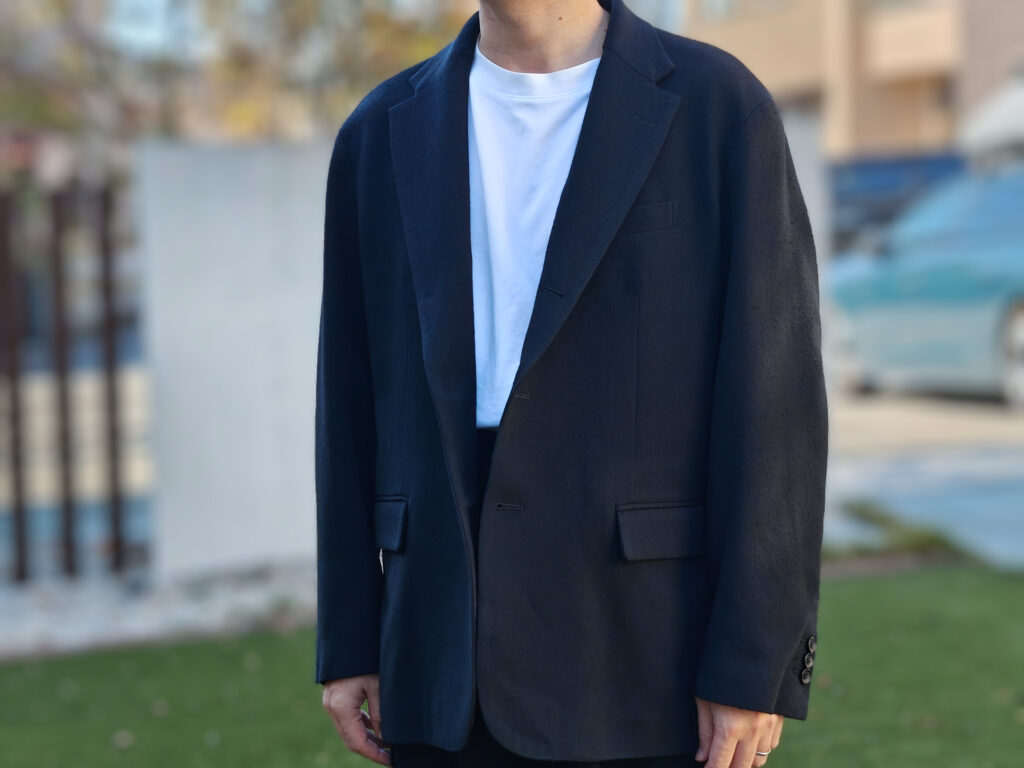 Cornierのシルクネップオーバーサイズジャケットの着用画像