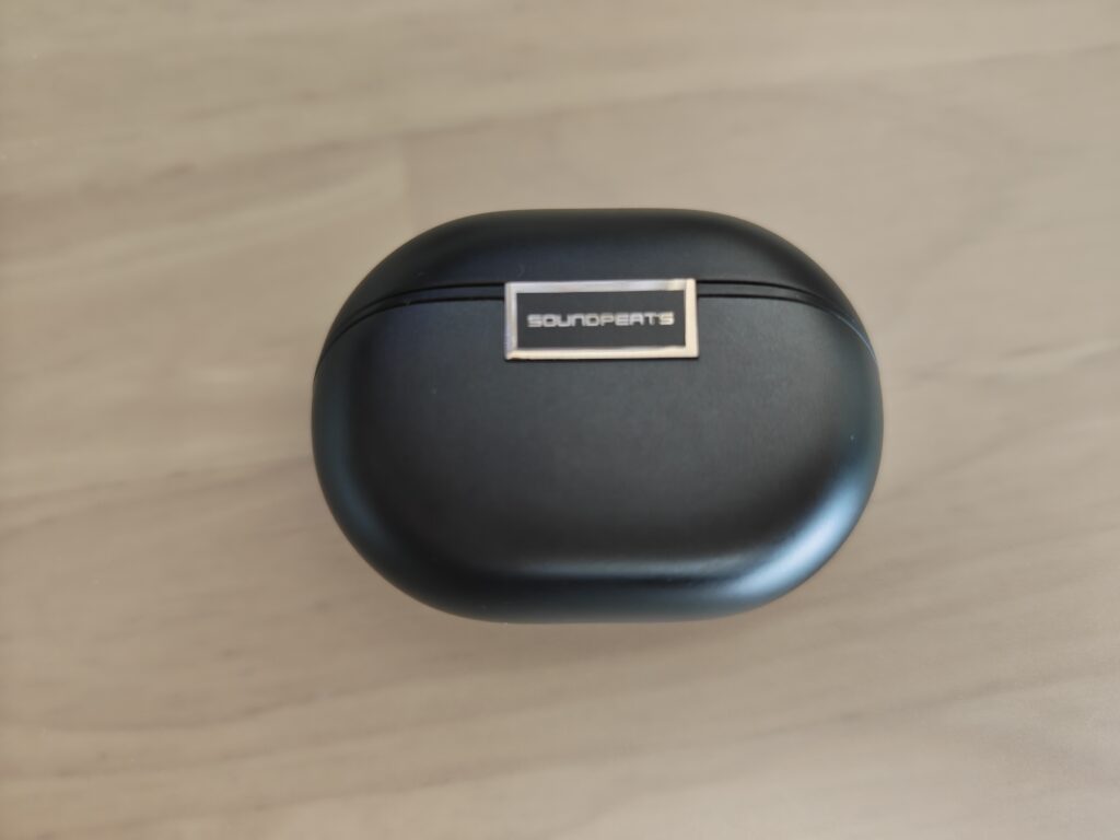 SOUNDPEATS Air5 Pro+のケース