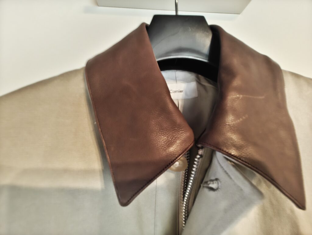 Cirnier(コルニエ)レザーカラーブルゾンの襟のレザー