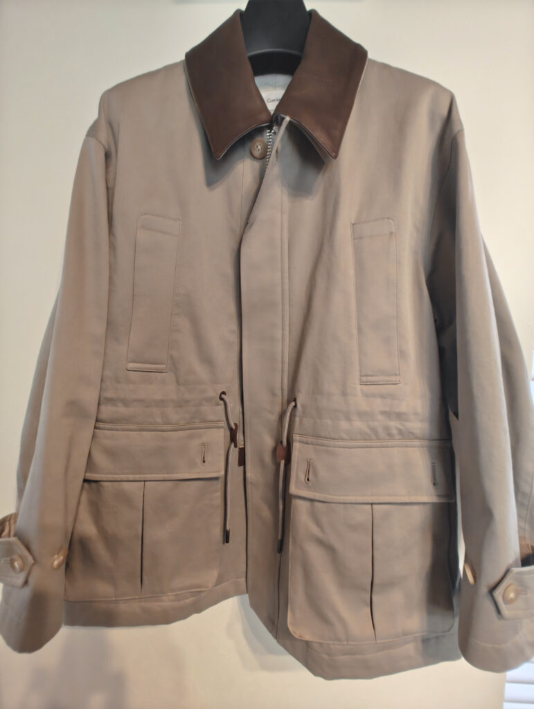 Cirnier(コルニエ)レザーカラーブルゾンの正面からの写真