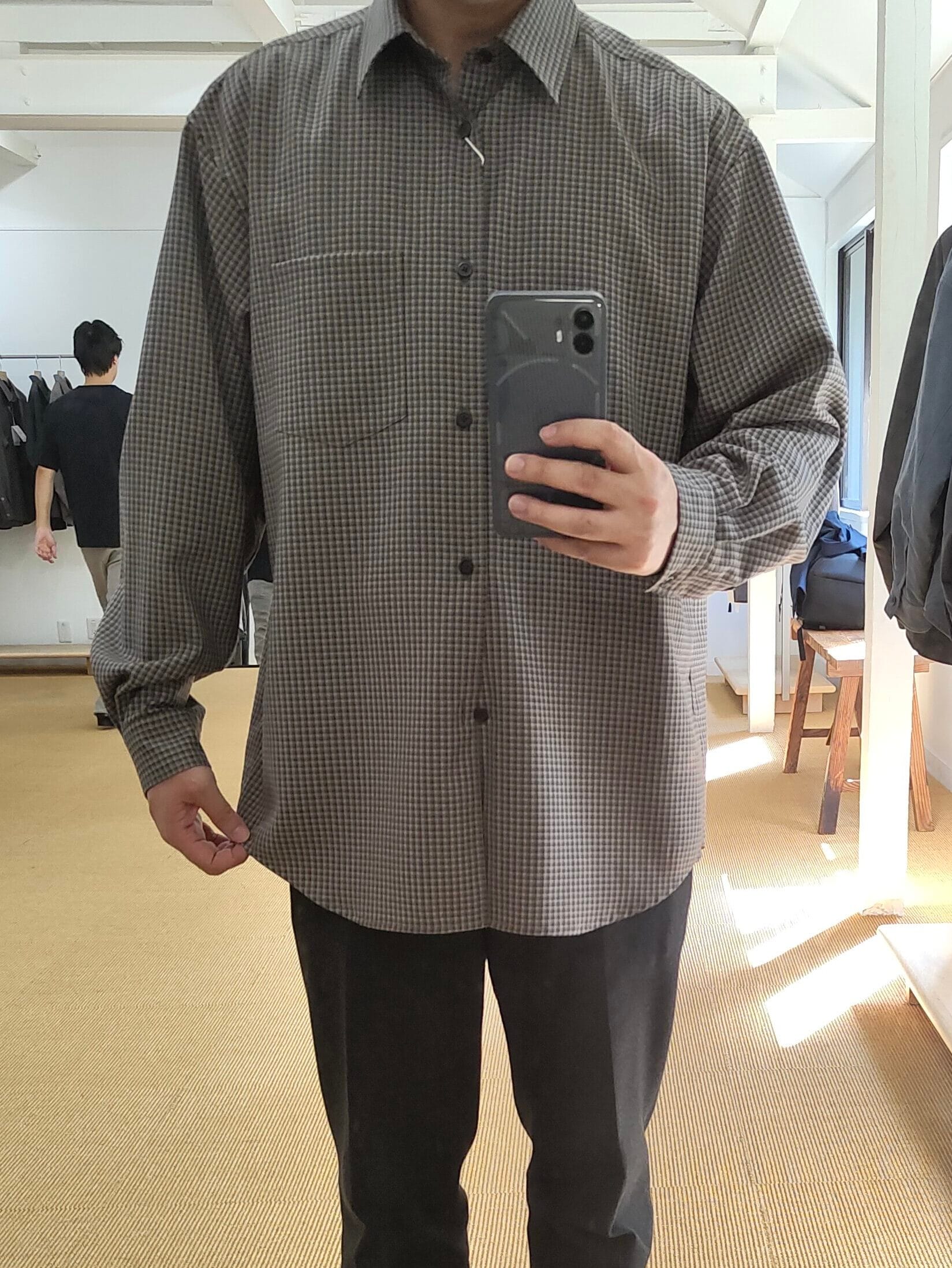 cornierのSuper160's WOOL/SILK CHECK SHIRTS着用写真
