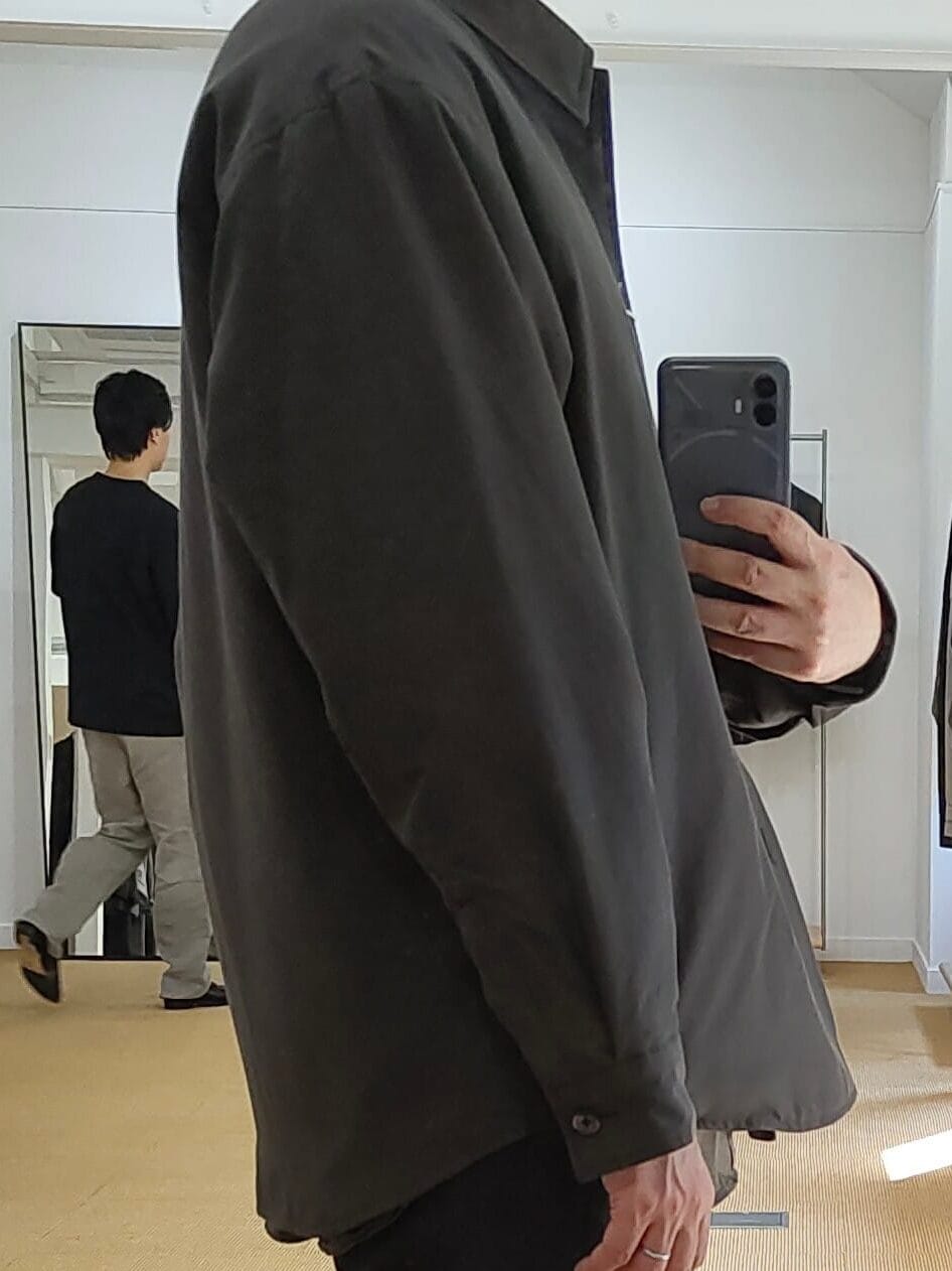 cornierのBRAZIL SILK COTTON INSULATED SHIRTS着用写真