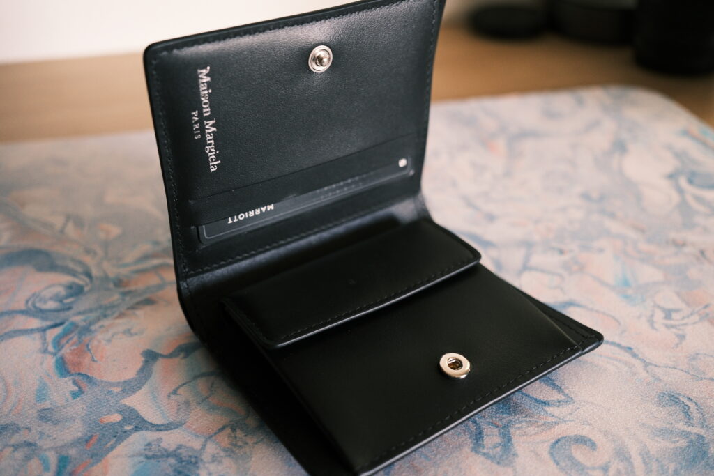 Maison Margiela 二つ折りウォレット 外観　内側