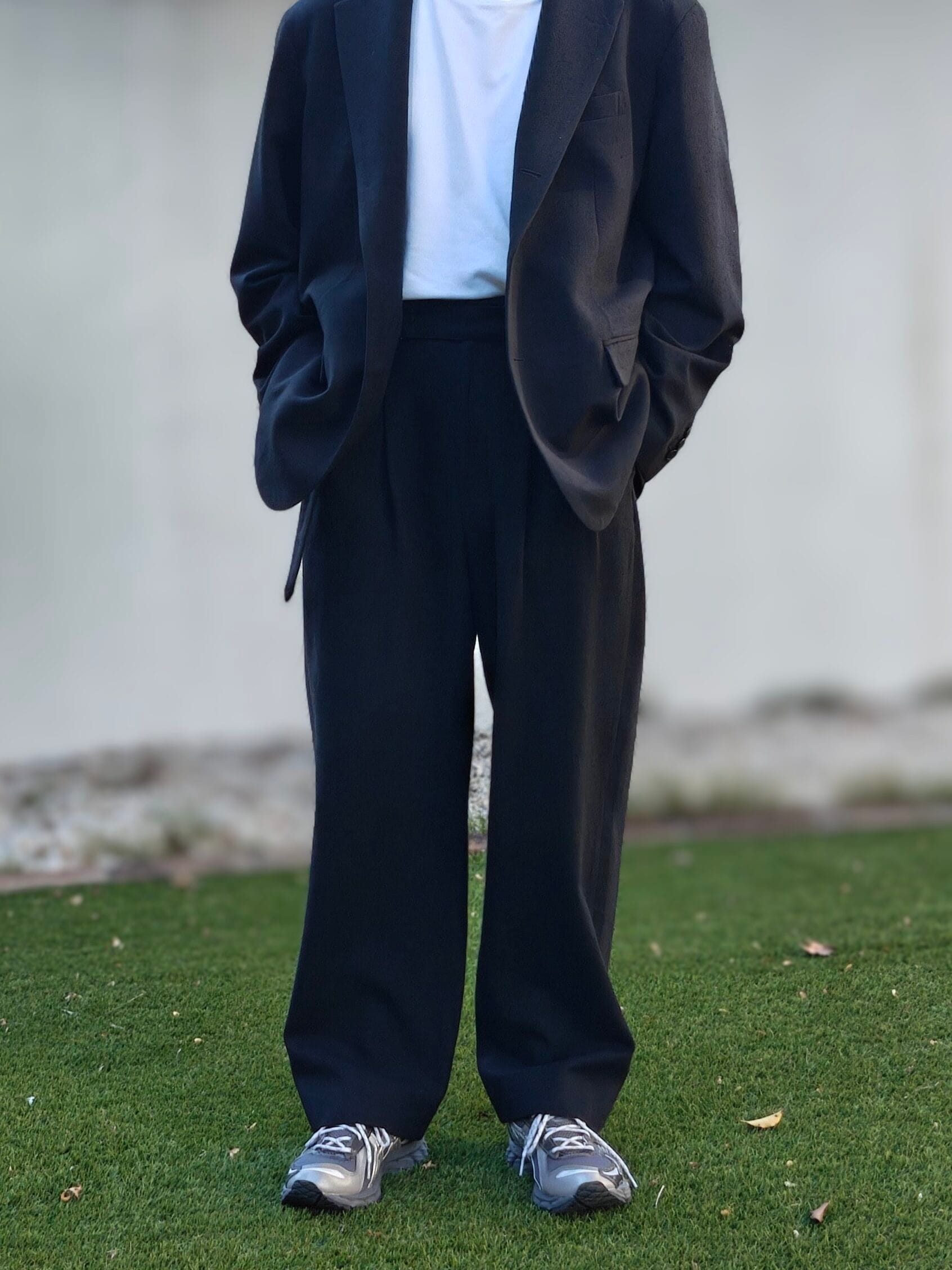 Cornierのシルクネップセットアップの着用画像