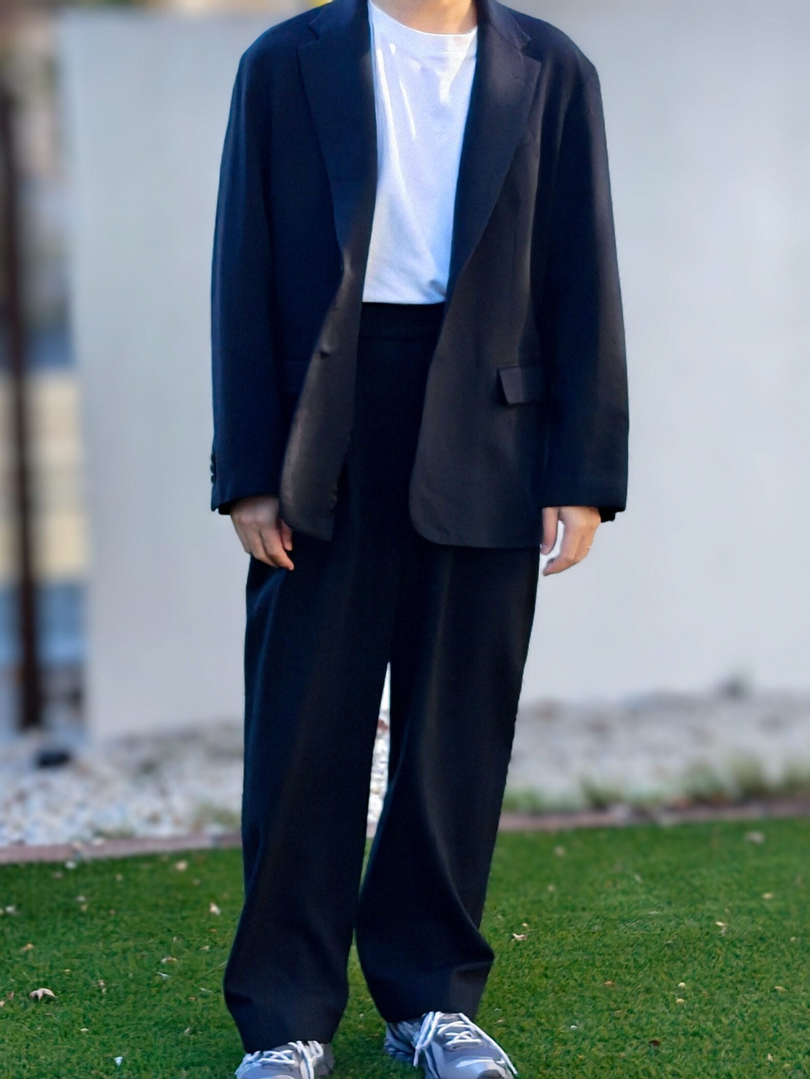 Cornierのシルクネップセットアップの着用画像