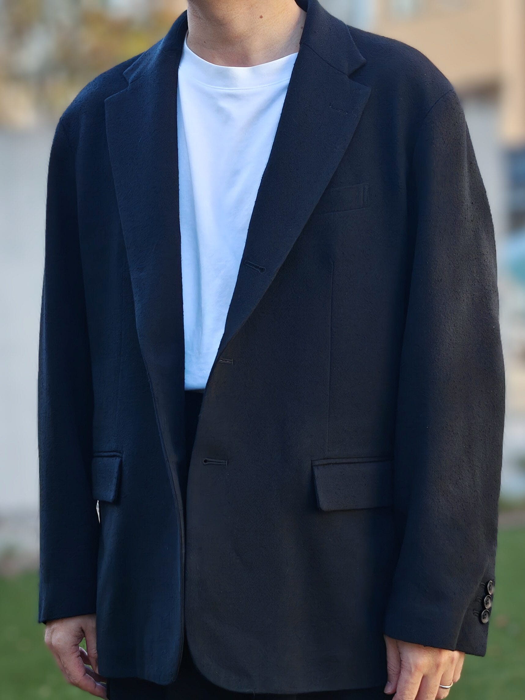 Cornierのシルクネップオーバーサイズジャケットの着用画像